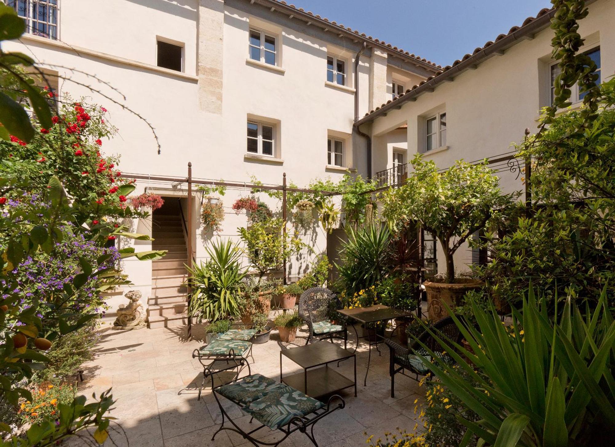 La Maison Des Augustins 4 Stars Spa Et Fitness Avignon Szoba fotó
