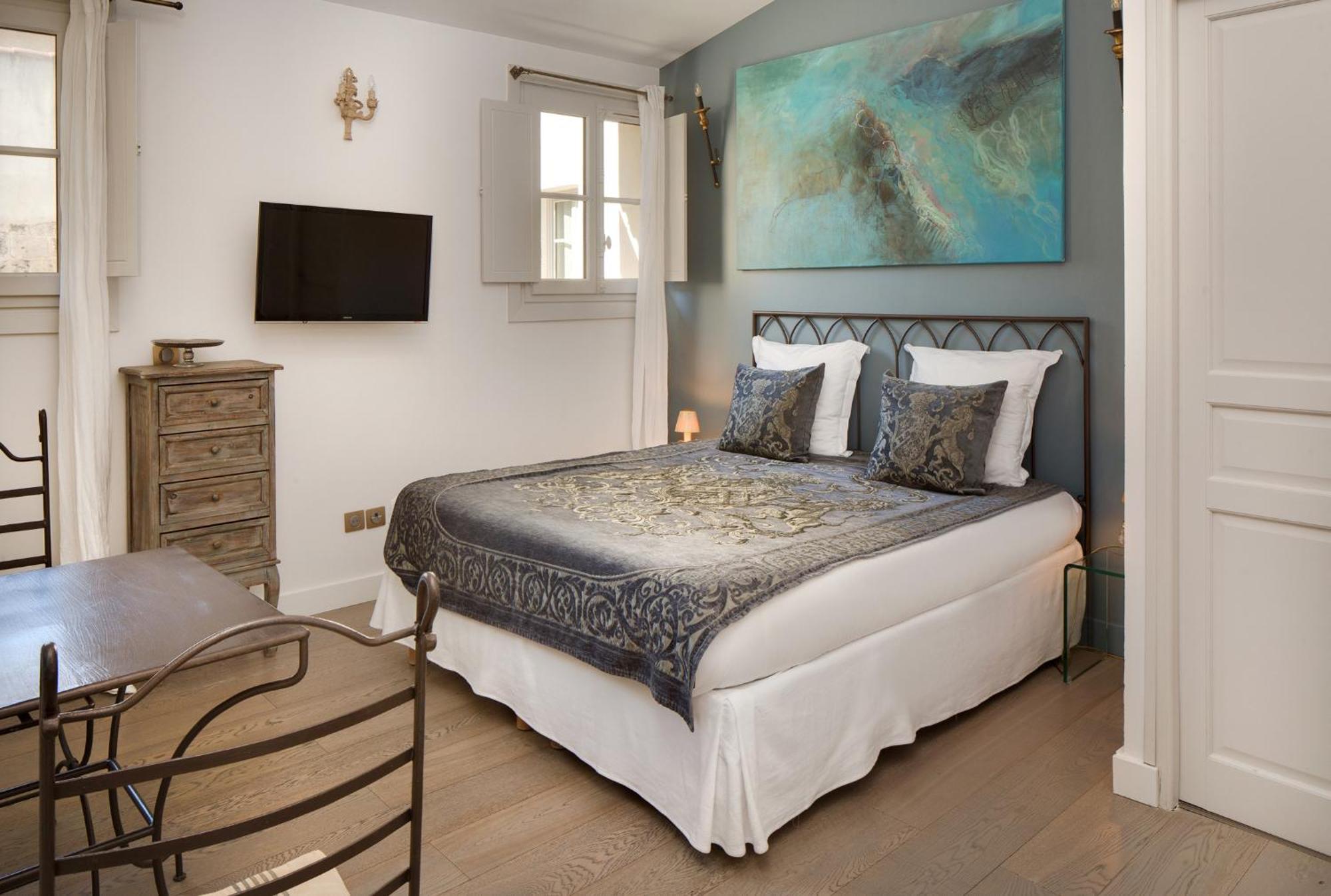 La Maison Des Augustins 4 Stars Spa Et Fitness Avignon Szoba fotó