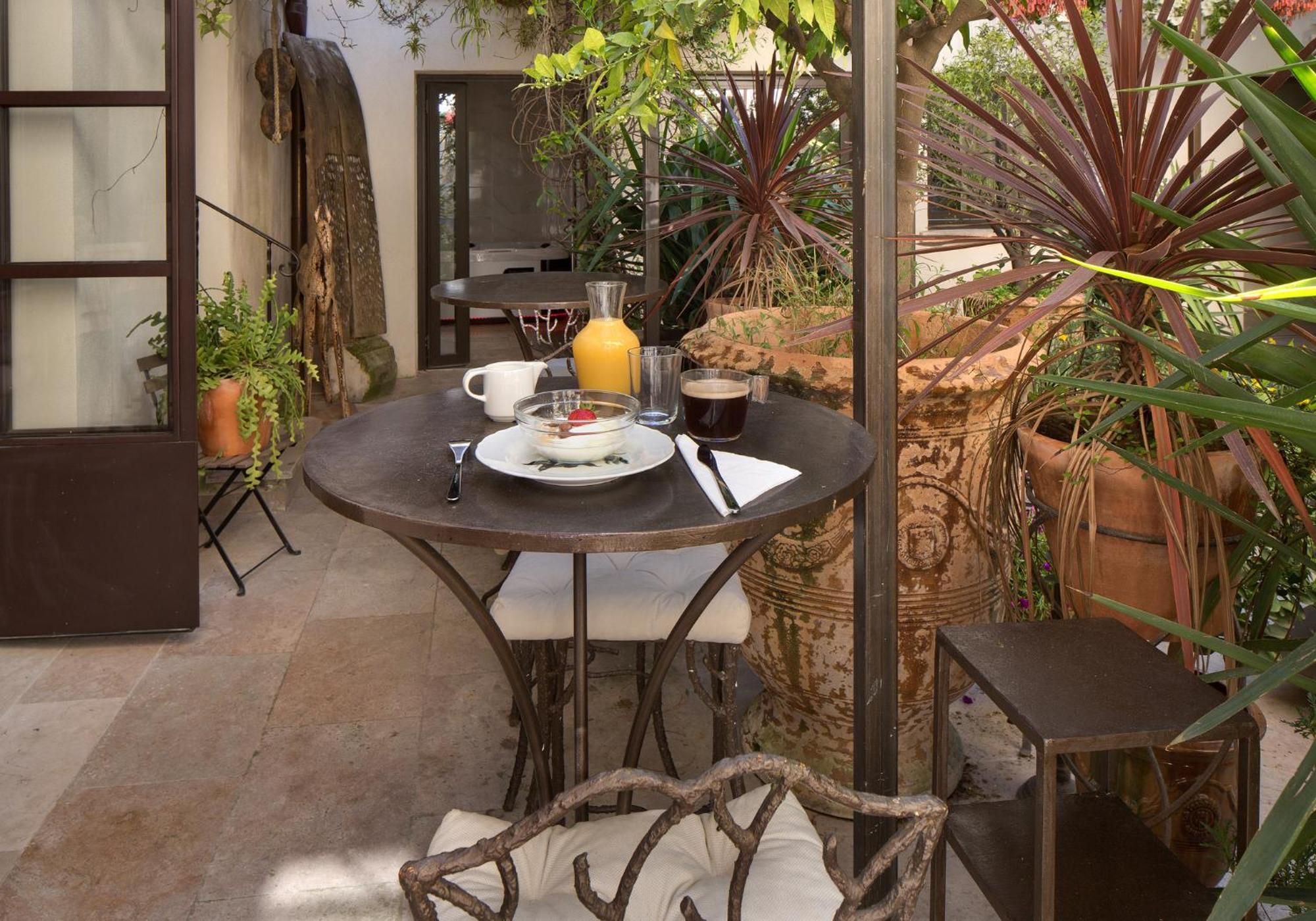 La Maison Des Augustins 4 Stars Spa Et Fitness Avignon Szoba fotó