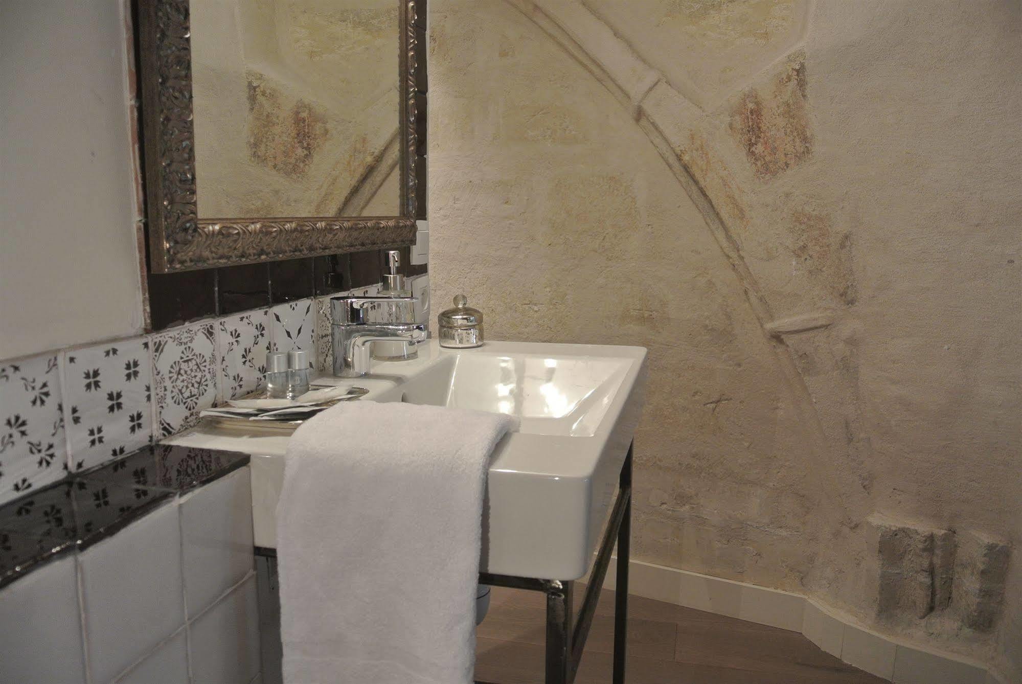 La Maison Des Augustins 4 Stars Spa Et Fitness Avignon Kültér fotó