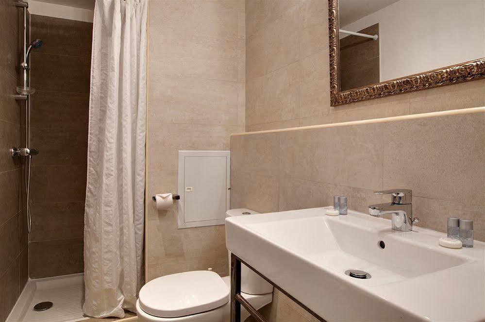 La Maison Des Augustins 4 Stars Spa Et Fitness Avignon Kültér fotó
